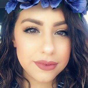 Meet your Posher, Adriana